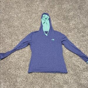 The North Face Navy and Aqua Pullover
